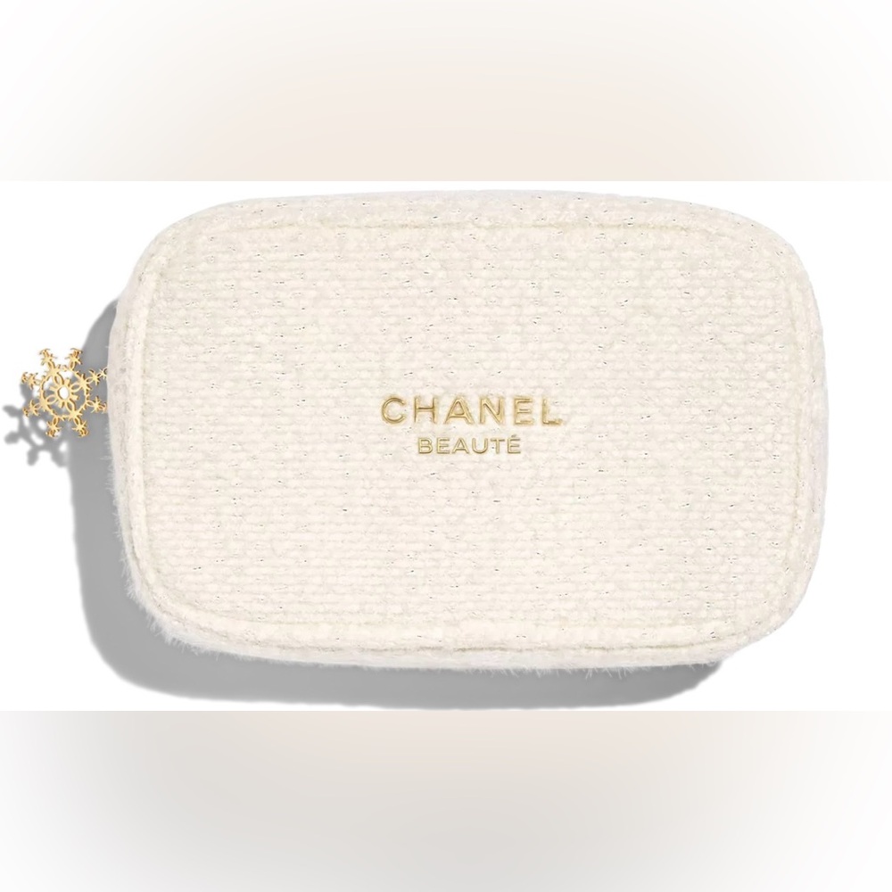 CHANEL Makeup Bag Pouch              
2024 Holiday Collection Limited Edition
